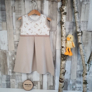 Kleid beige mit blumen 104